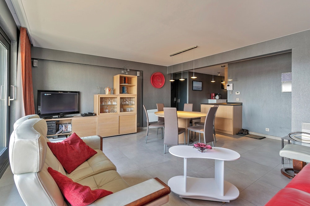 Apartment in Blankenberge Near Tennis Club