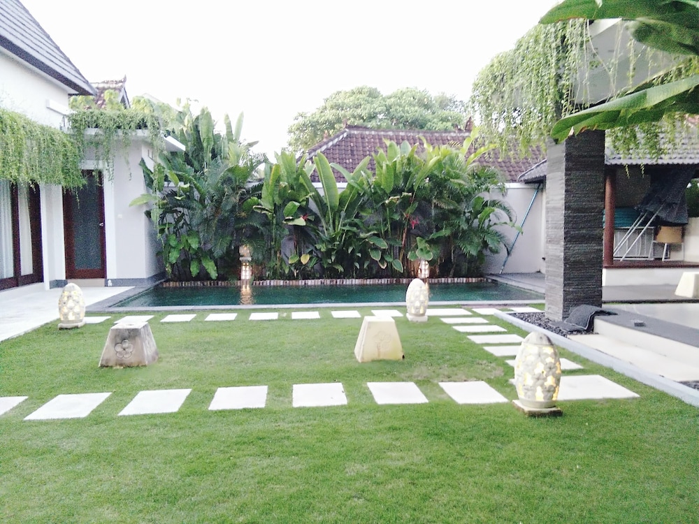 Gathering With 5 Bedroom Center House Villa view 5