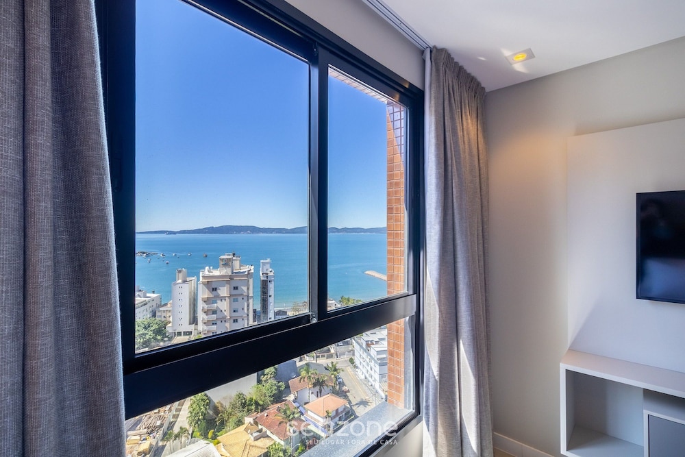 MHF II Apts Variados em Prédio com Vista para o Mar em Itapema