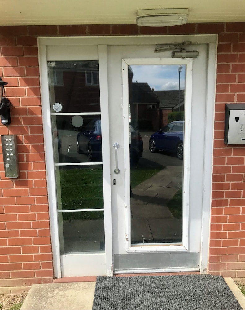 Immaculate 2-bed Apartment in Smethwick
