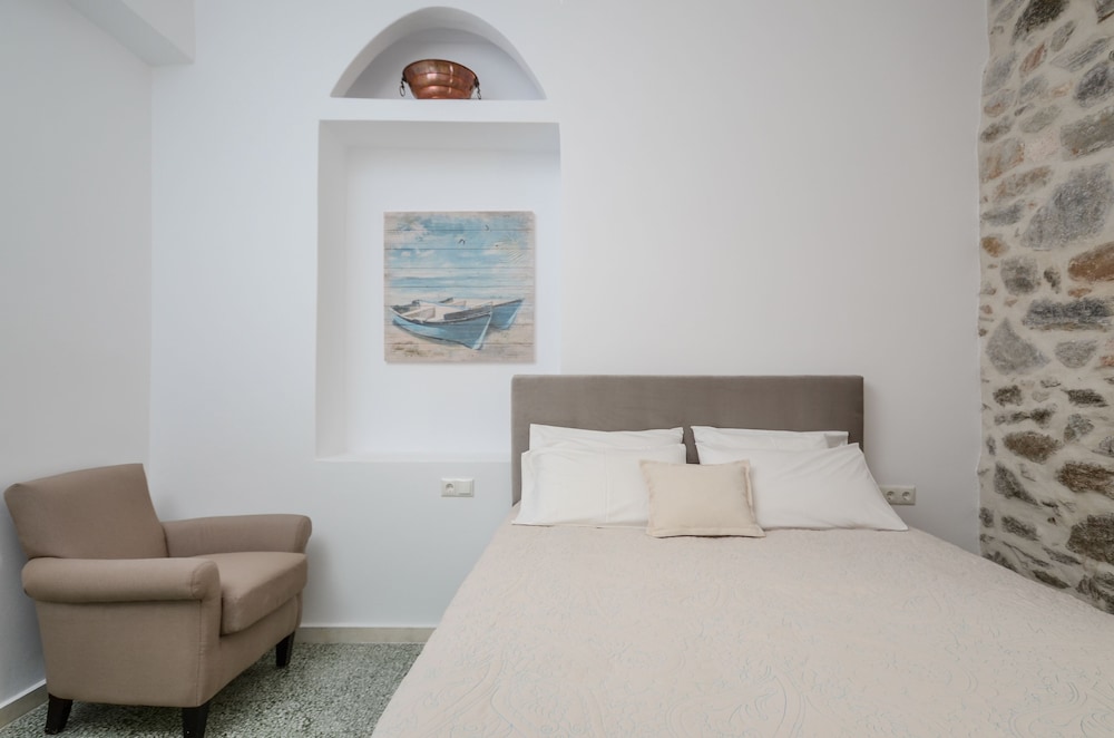 Naxos Center Houses photo 4