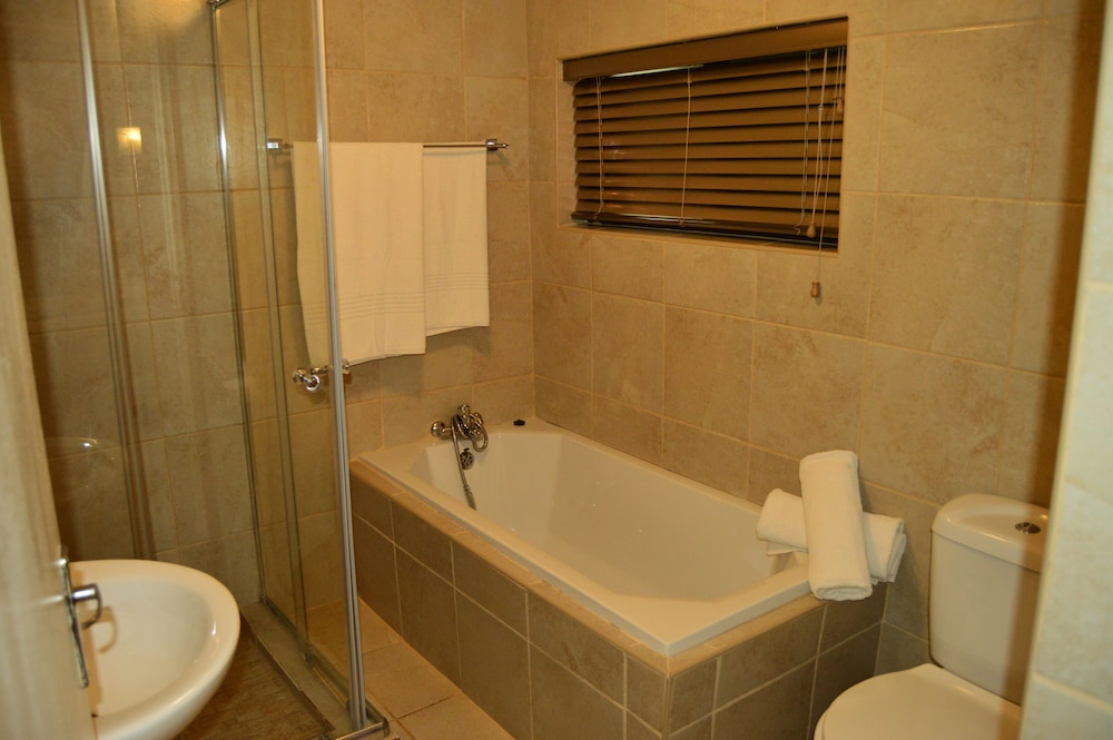 Crystal Rose Lodge