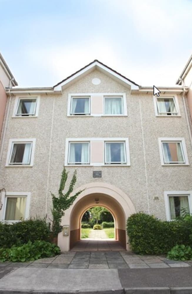 Castlewhite Apartments