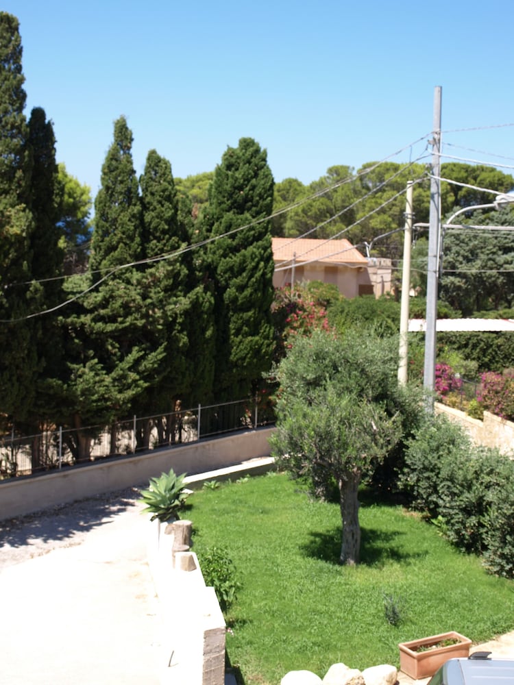 Guesthouse Anchise 38