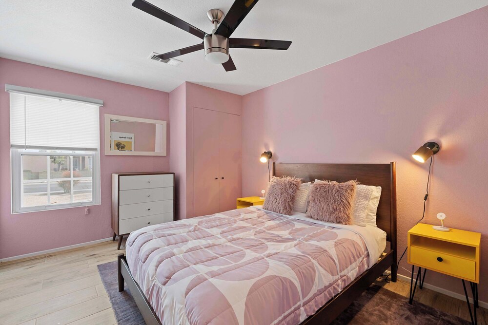 Hacienda Hideaway-3bd Great for Families