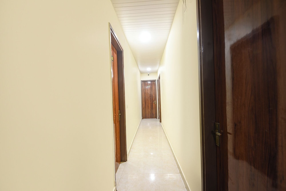 Fabhotel White House Tilak Nagar