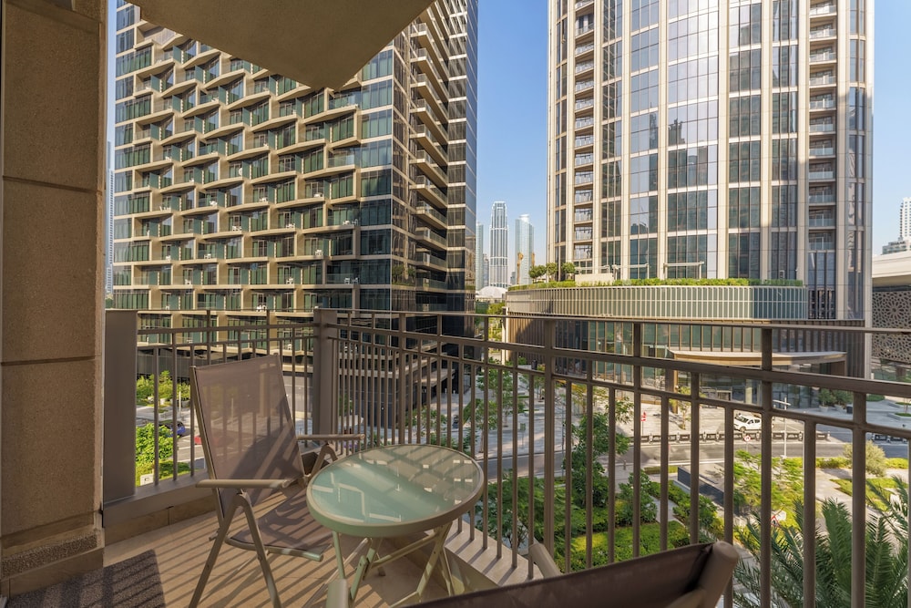 Maison Privee - Chic Urban Living by Dubai Opera & Burj Khalifa