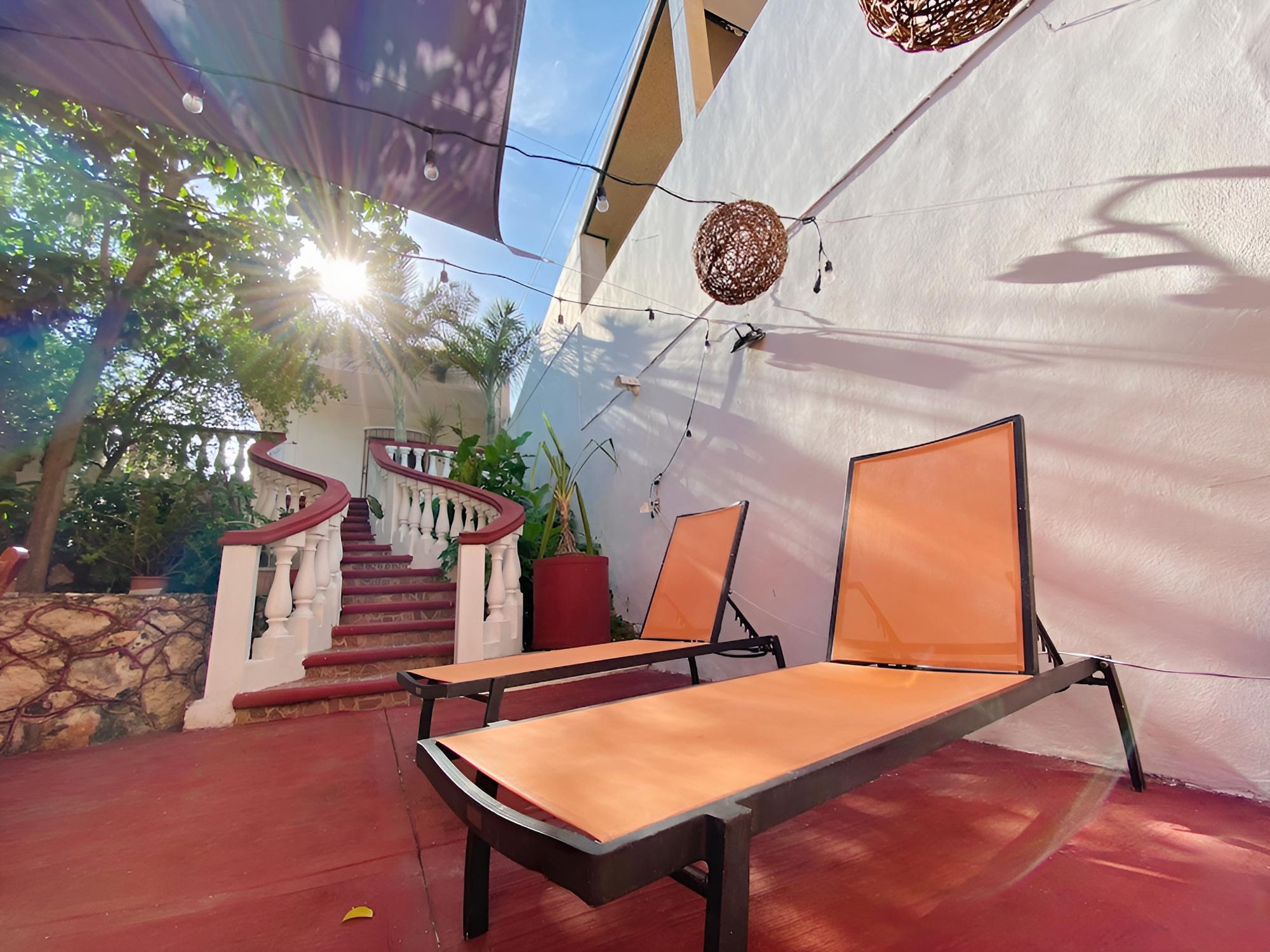 Alena Hostal - Property Image 4