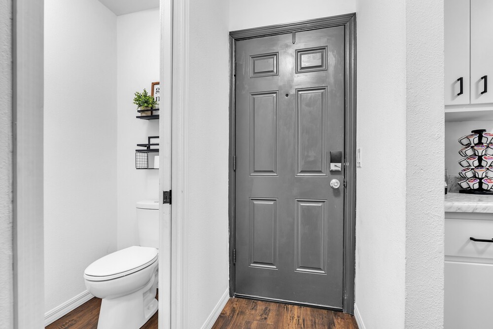 Be Our Guest - Cozy Townhome Near Downtown Ocala 2 Bedroom Townhouse