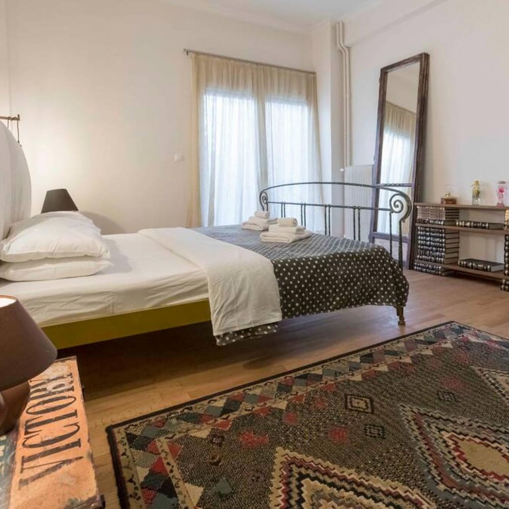 55m2 Homey Athenian Flat With Balcony Center photo 4