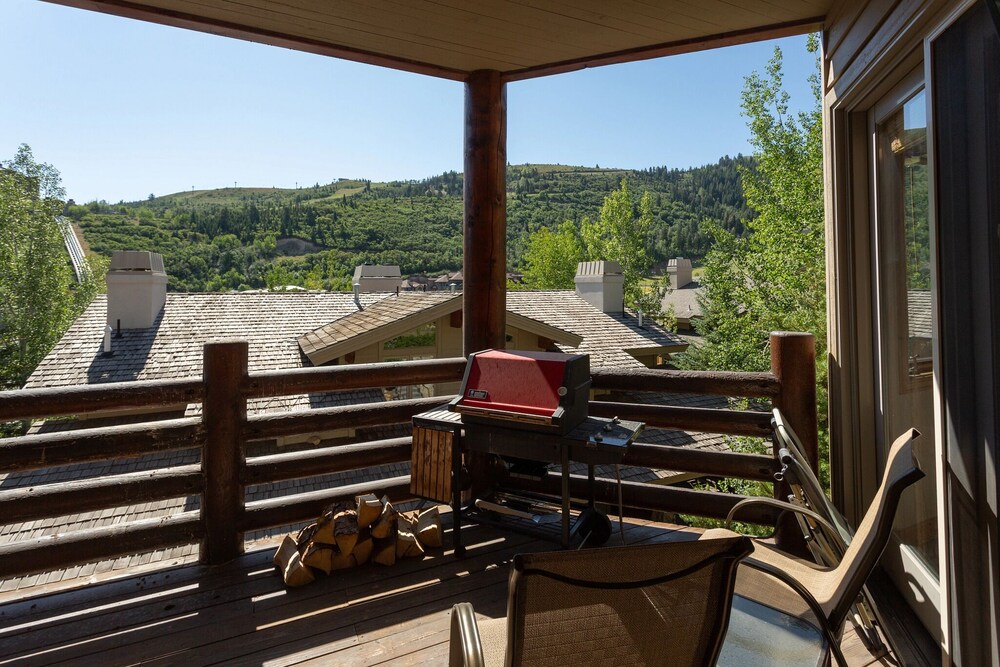 Trail's End Lodge at Deer Valley Resort - Two Bedroom Residence with Spa #401 2 Condo