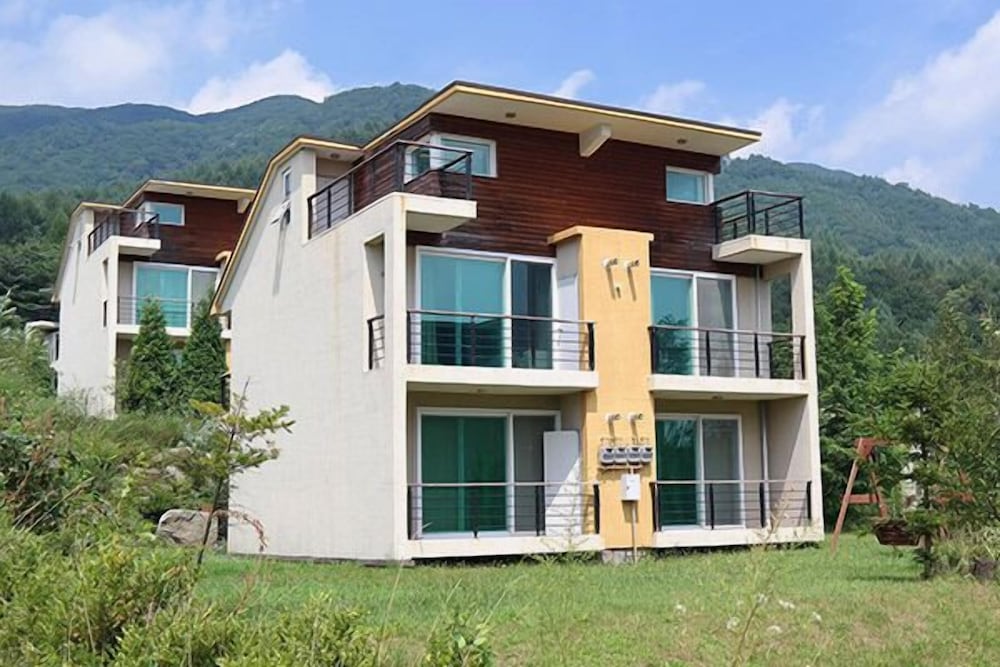 Club Olympia Pension & Resort