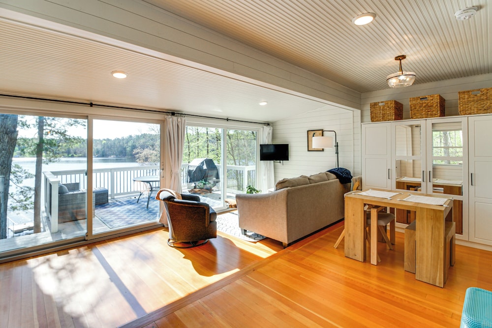 Paddle & Bike: Cottage w/ Dock in Pequot Lakes!