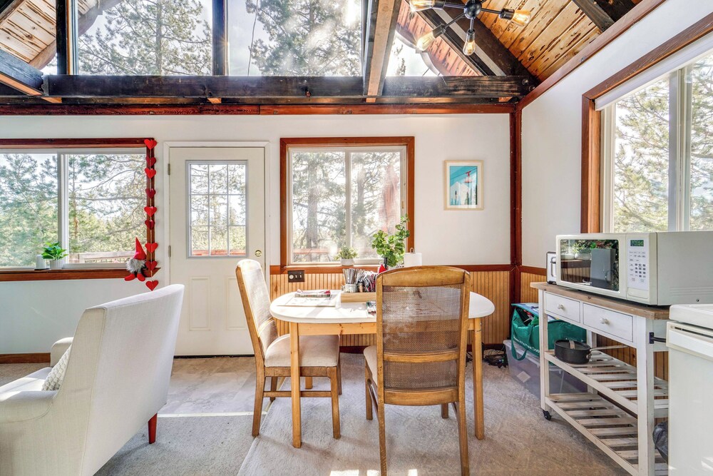 Serene Lakes Cabin w/ Deck: Dog Friendly!