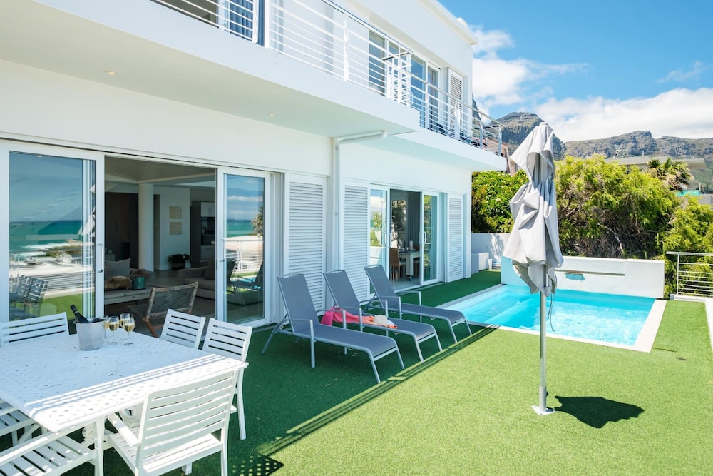 Camps Bay Villa w Views Pool Sapphire Tide Retreat
