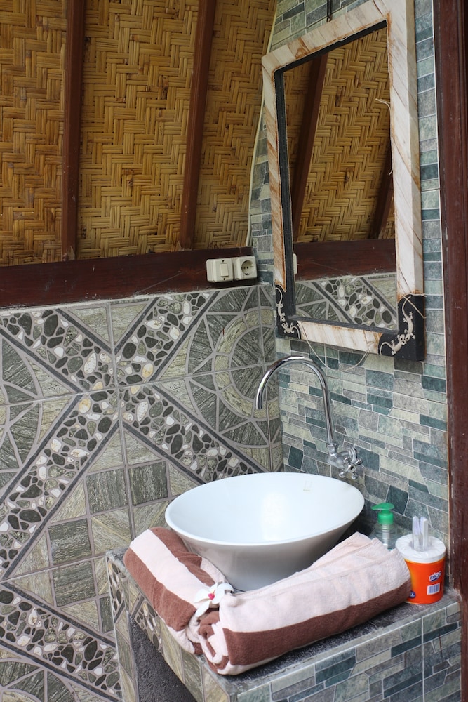 Gili Lumbung Bungalow