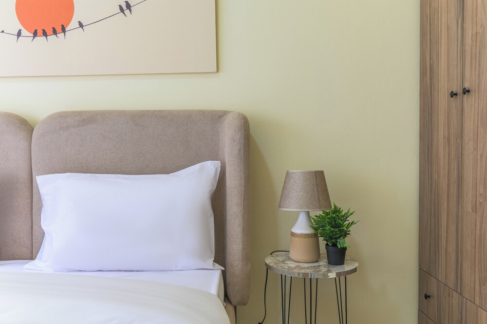 Slate - 2Br Apt W Balcony in Mar Mikhael