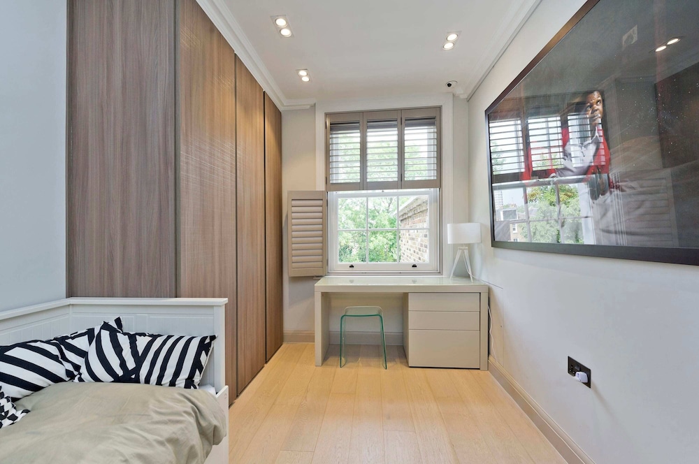 7bed Notting Hill W/garden, Games Room & Parking