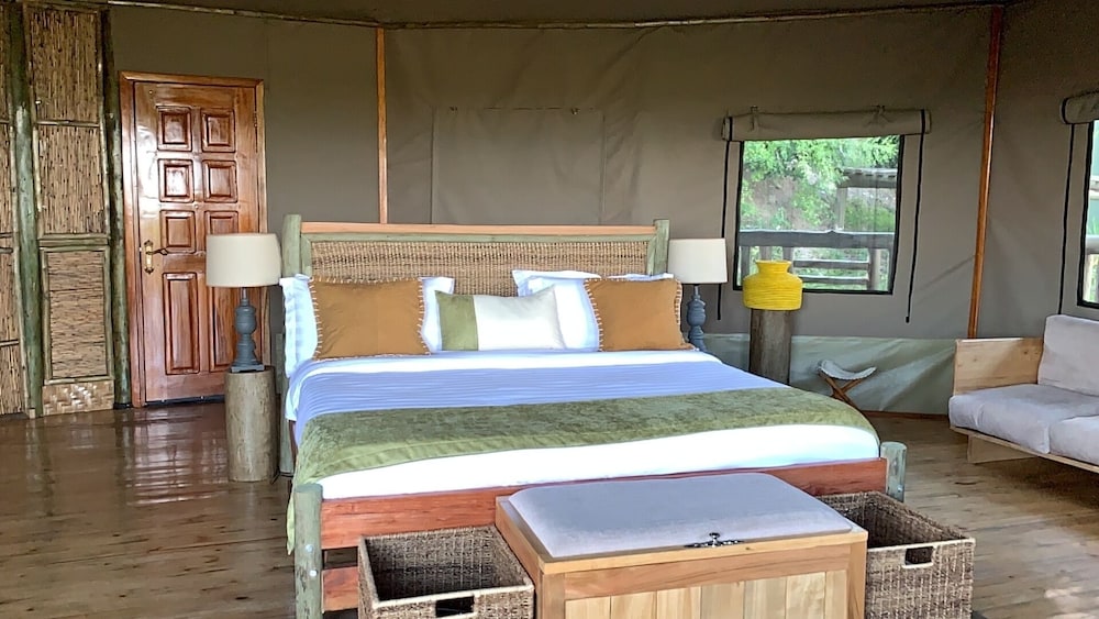 Kikorongo Safari Lodge view 2