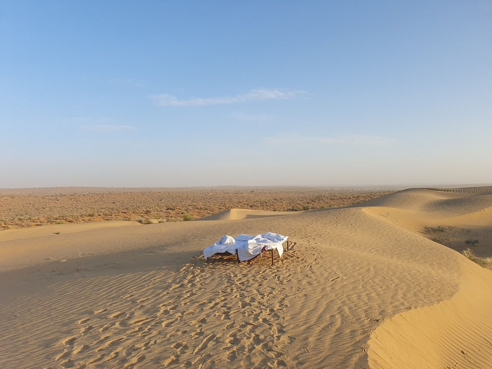 SAM DESERT RESORT