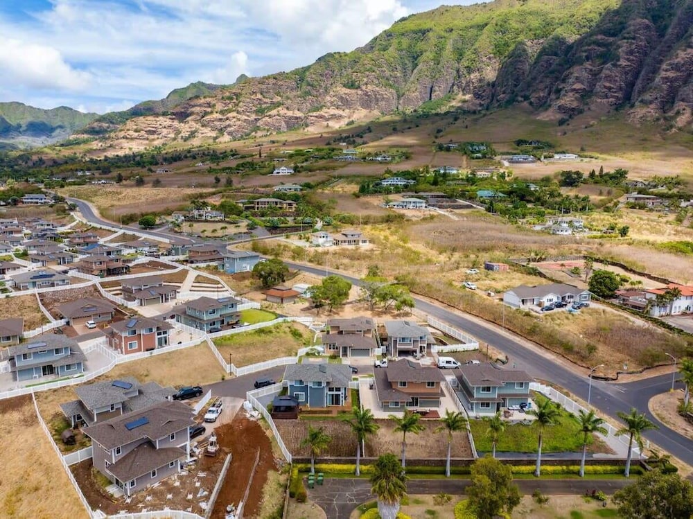 Marbella Lane Nohea Stylish Home Makaha