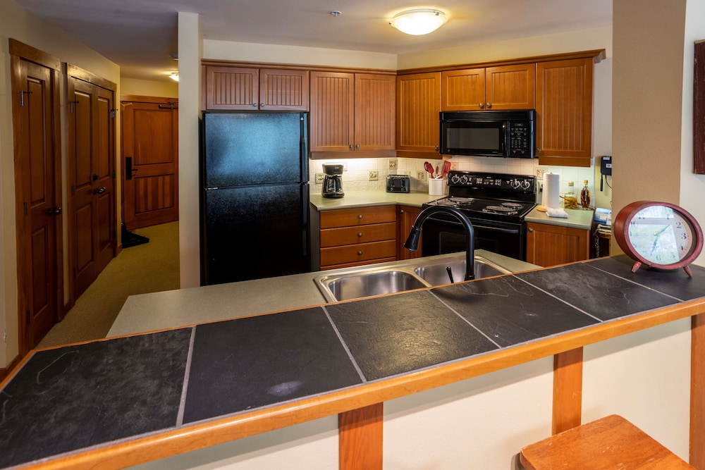 Eagle Springs East - 2 Bedroom Condos in Solitude UT