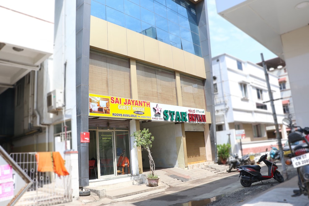 ULO Sai Jayanth Guest House view 2
