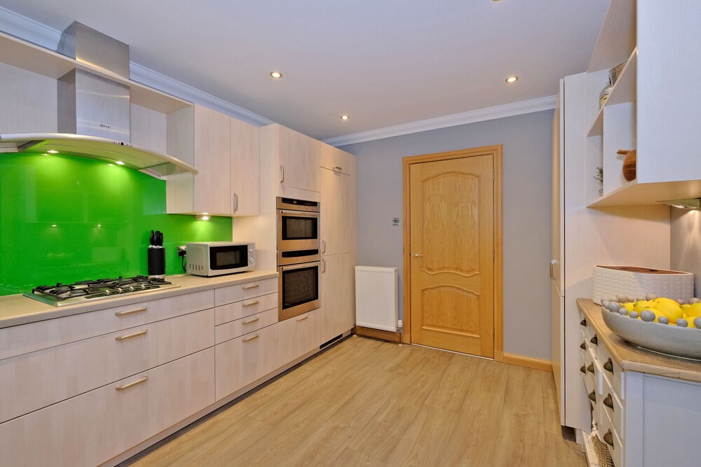 Stunning Family Home in Cults, Aberdeen