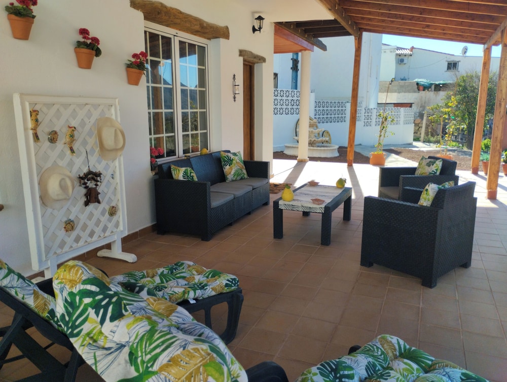 La Casita Fataga Sleeps 4 With Garden