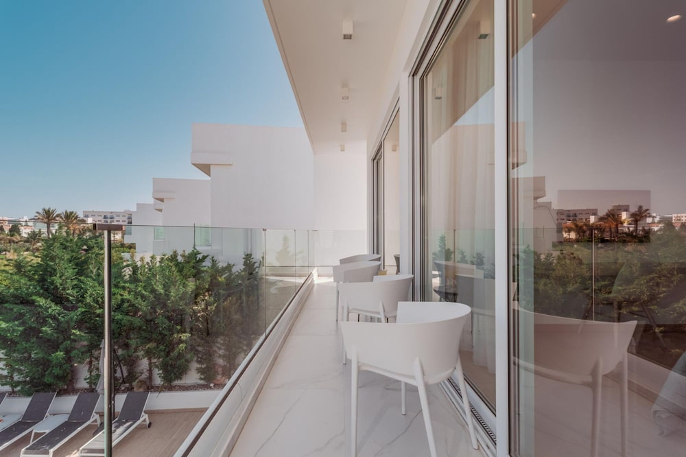 Blue Waves Protaras Beachfront Villa 3