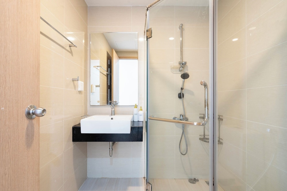 Apartment near Tan Son Nhat Airpot