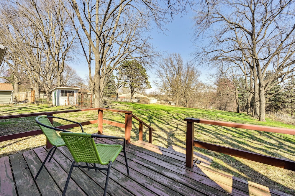 Dog-friendly Atlantic Farmhouse w/ Spacious Yard!