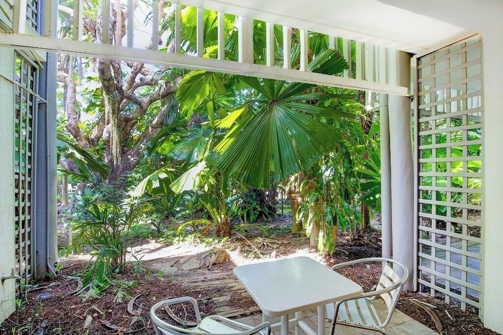 Mission Beach Lodge