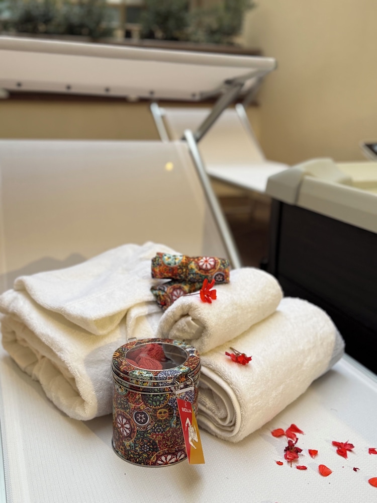Borbon home luxury rooms boutique & Spa