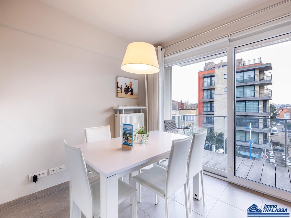 South-facing Apartment for 4 Guests