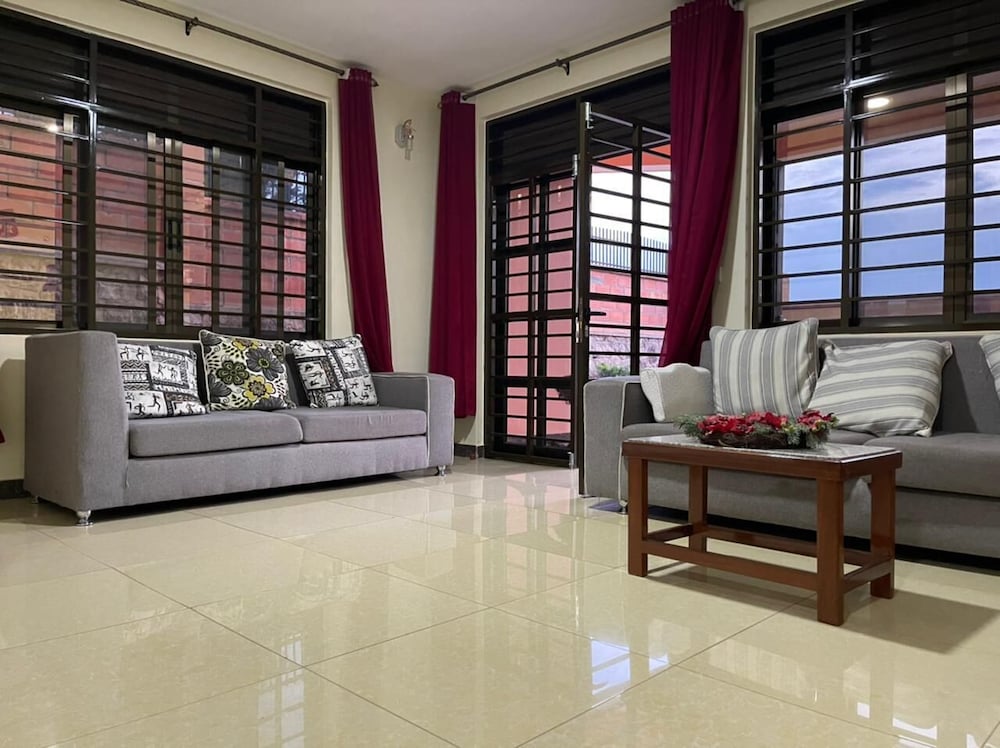 The Mugabi's Spacious Private Room