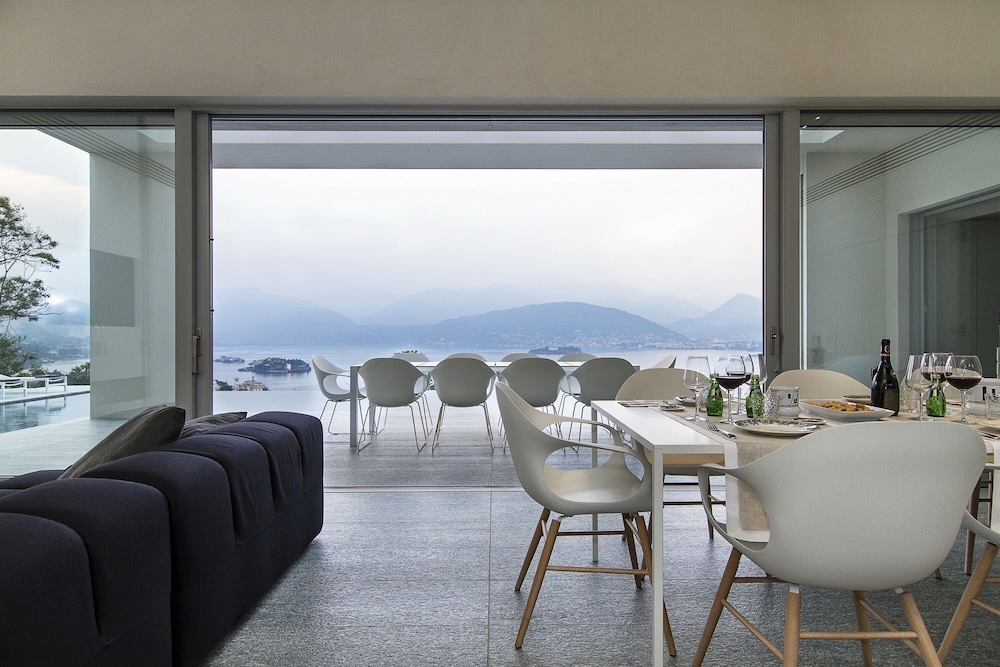 Modern Oasis Overlooking Lake Maggiore