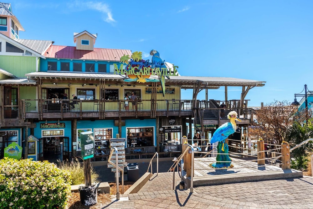 Destin Daydream