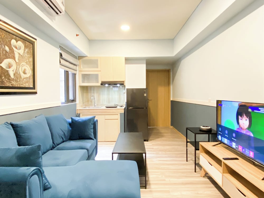 Good And Homey 2Br At Meikarta Apartment