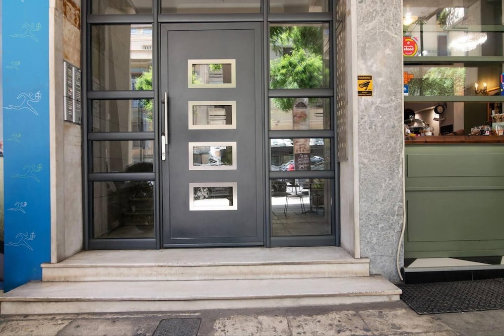 Beautiful View 8floor Loft Apartment in Athina