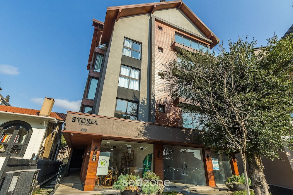 Charming apartment with fireplace in Gramado STA0305