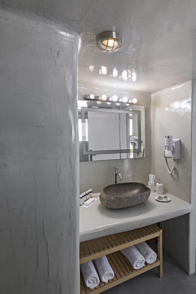 Helianthus Suites