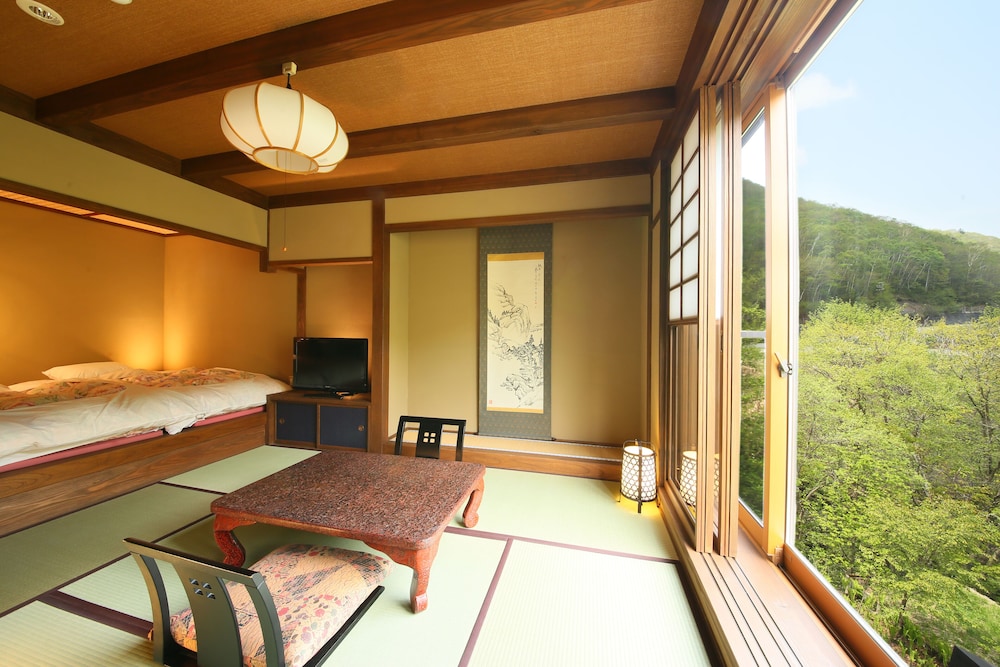 Shigakogen Milky Hot Spring Keikokunoyu