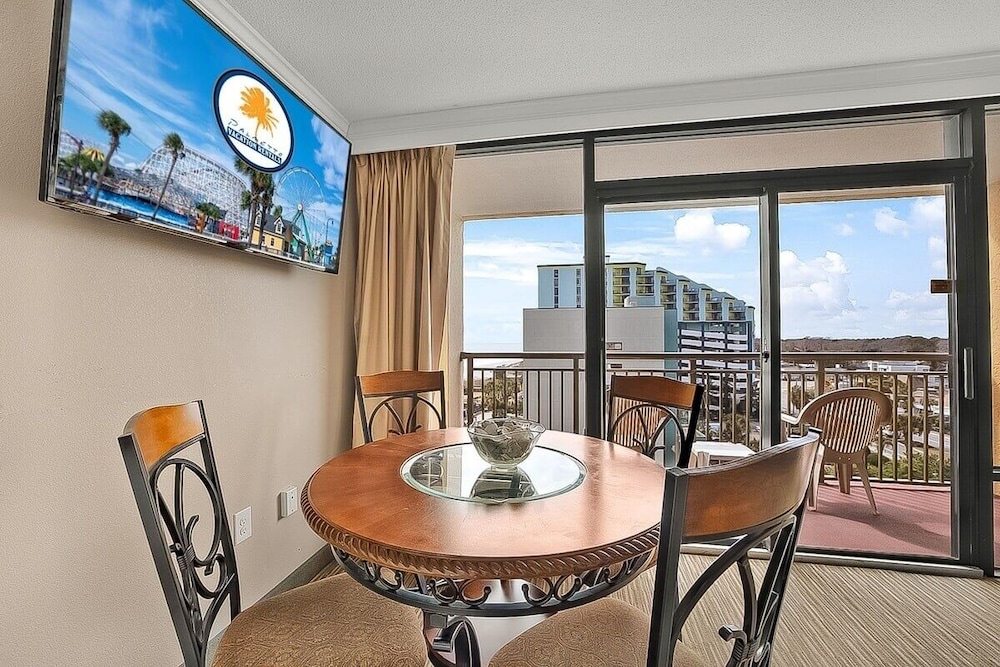 Caravelle 706 1 Bedroom Condo