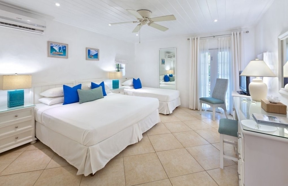 Glitter Bay 309 view 2