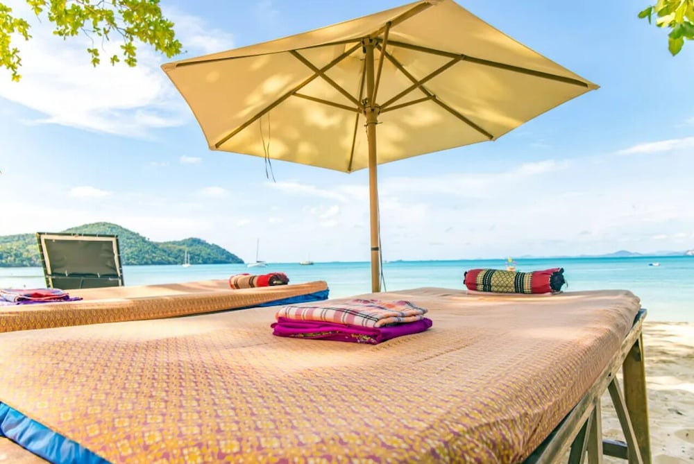 Phuket Moonlit Bay Seaview Resort&Spa