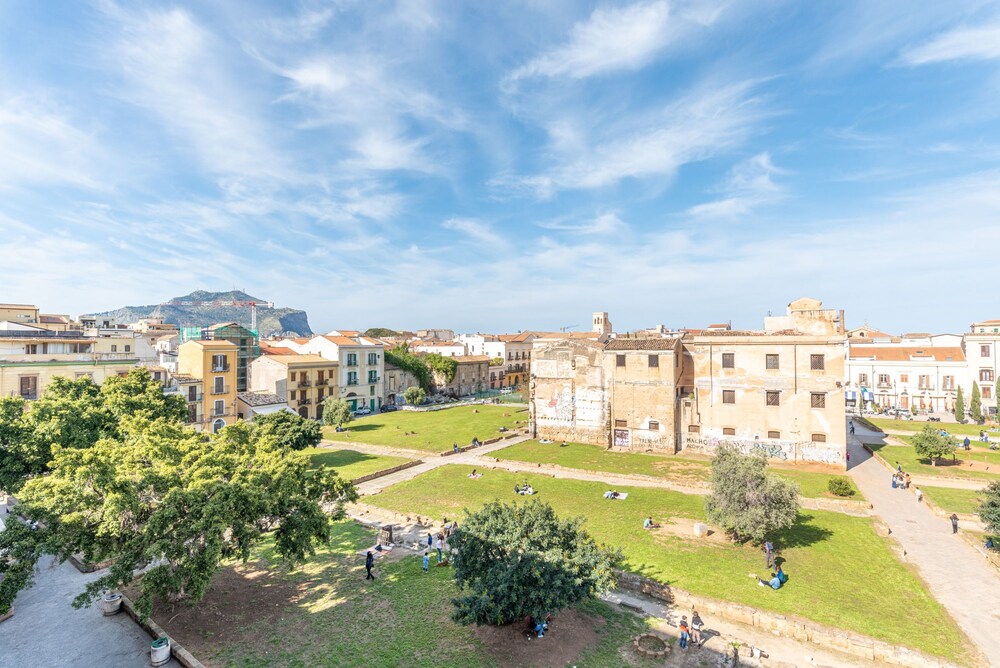 Casa Garibaldi in Piazza by Wonderful Italy