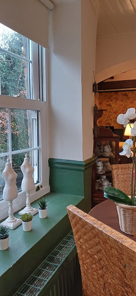 Riverside Cottage at Logwood Mill