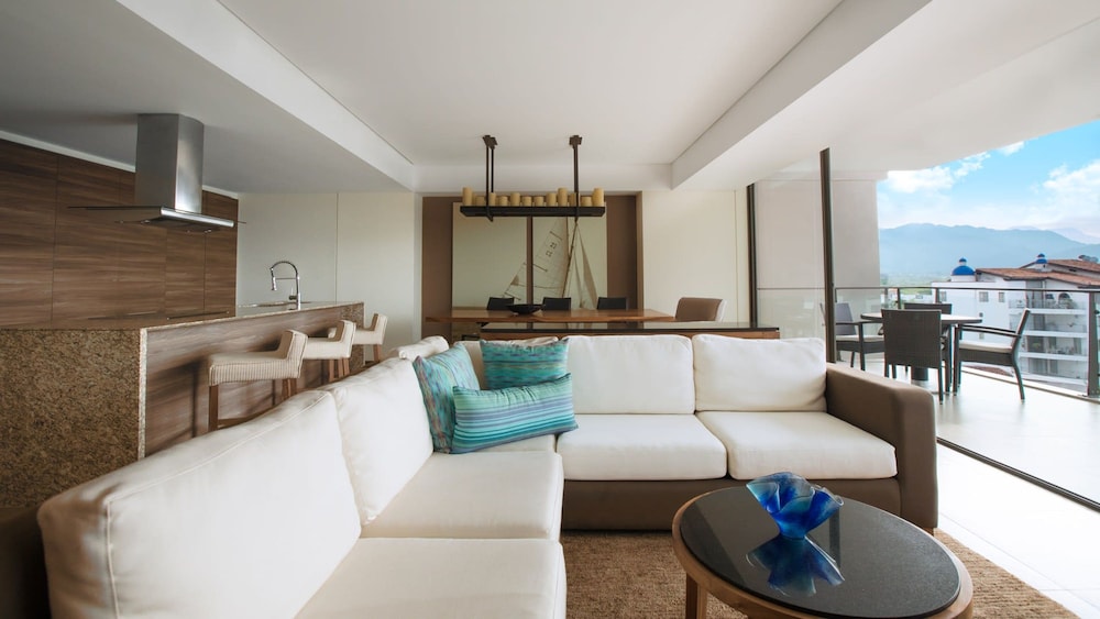 Grand Club Marina Condo at Live Aqua Private Residences Nima Bay