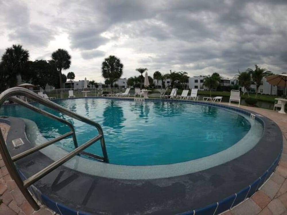 3648 Orlando Vacational Apartment 2nd floor, Lake view